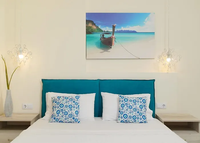 Апарт-отель Inroy Sea View