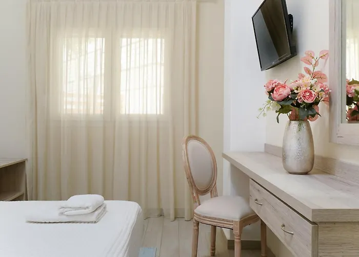 Appart hôtel Inroy Sea View 4*