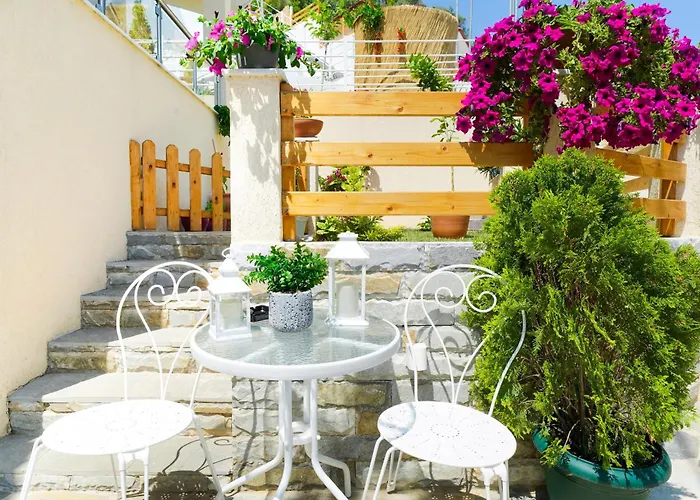 Appart hôtel Inroy Sea View 4*